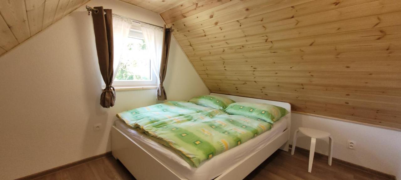 Vilka Cibulka A Chata Cesnacik Izipovce Exterior photo